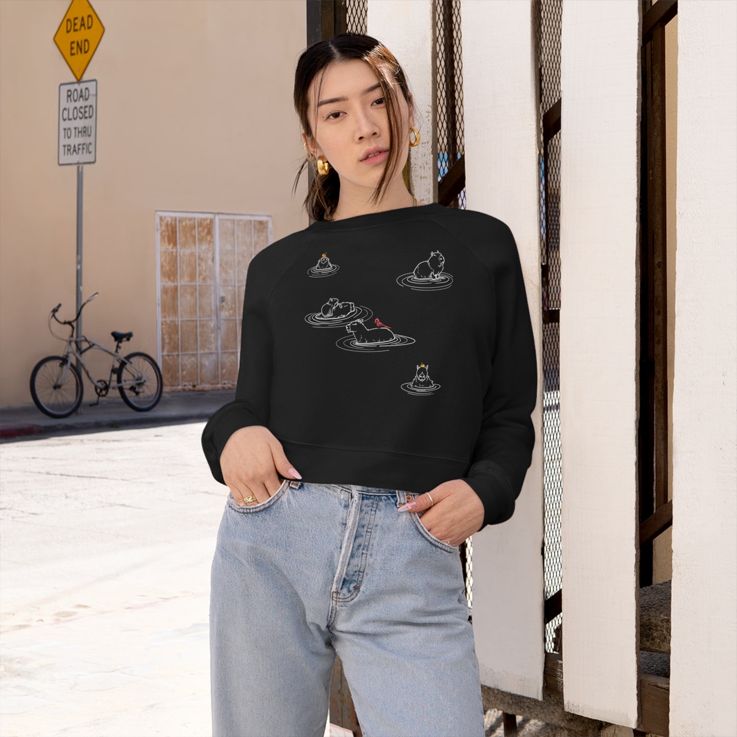 Capybara Cropped Fleece Pullover